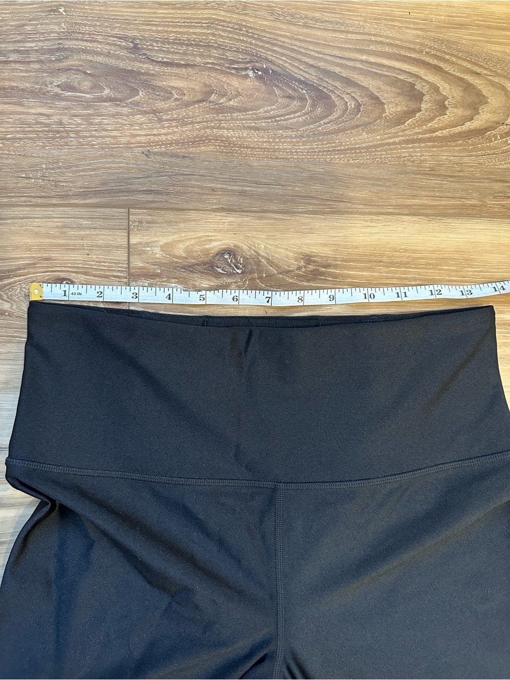 Athleta Elation Sheen Tight 7/8 Medium Petite Black - Picture 7 of 7
